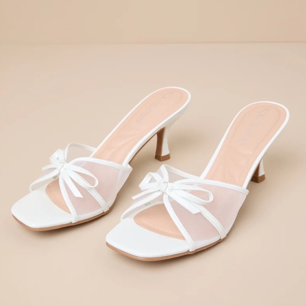 Jump Up White Patent Mesh Bow Slide Sandals NWT Size 9.5